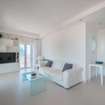 Luxury Designer Loft In Capri's Piazzetta