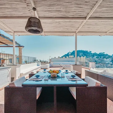 Luxury Designer Loft In Capri's Piazzetta Capri